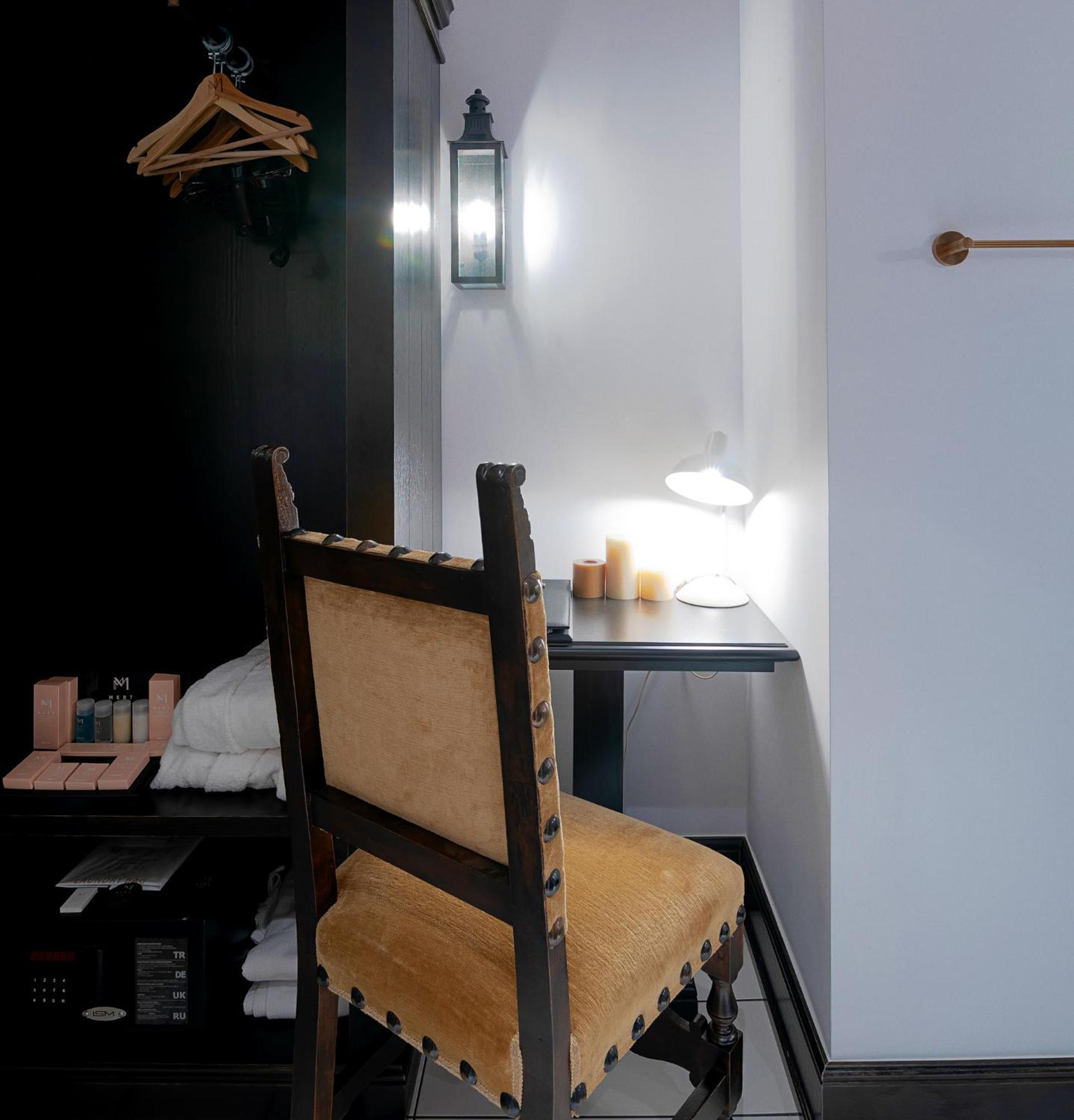 Mert Boutique Hotel 科尔察 外观 照片